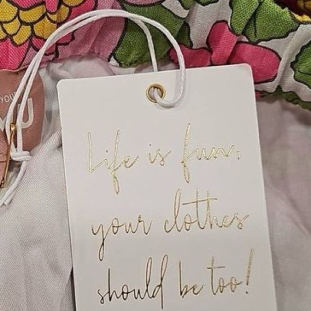 Show Me Your Mumu NWT Fiona Skirt in Fresh Floral
138.00 Size Small - Picture 8 of 9